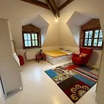 Dako Apartment, Luxurious, Cosy, Spacious Apartman *