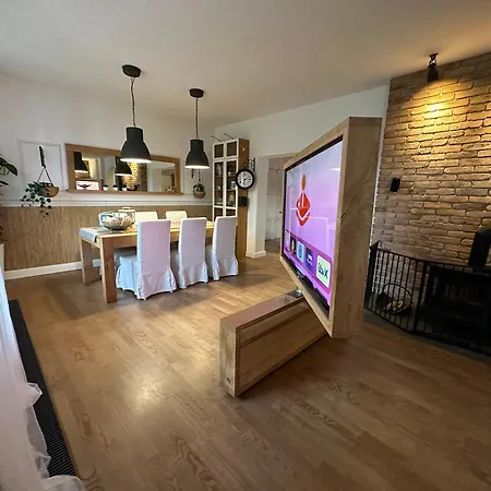 Dako Apartment, Luxurious, Cosy, Spacious Daire Rzeszow